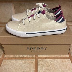 Brand new Sperry shoes girls size 5 wide
